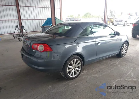 2008 Volkswagen Eos Komfort/Turbo z USA, uszkodzony, nr VIN WVWBA71F28V033954